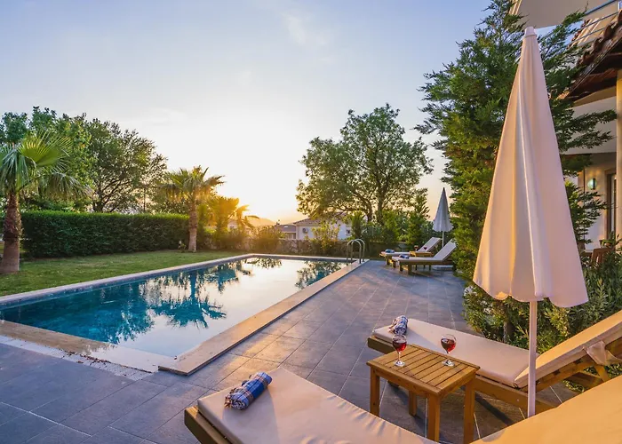 Ovacikta 6 Kisilik Oezel Havuzlu Royal 2 Vila Fethiye