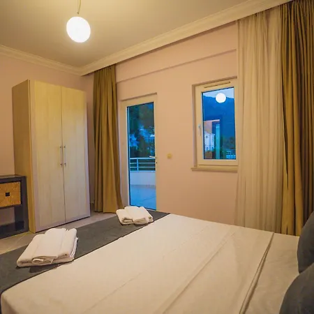 Ovacıkta 6 Kişilik özel Havuzlu Royal 2