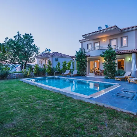 Ovacıkta 6 Kişilik özel Havuzlu Royal 2 Fethiye