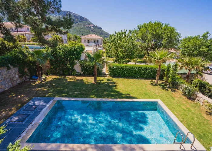 Ovacikta 6 Kisilik Oezel Havuzlu Royal 2 Villa *