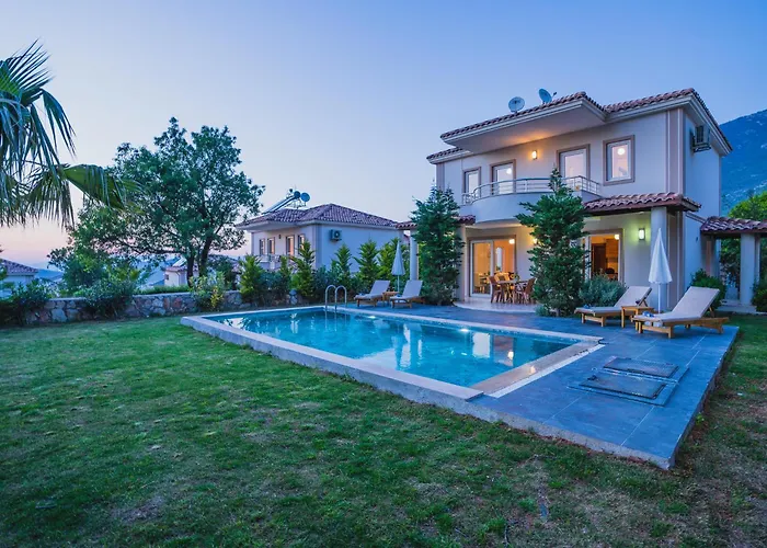 Ovacikta 6 Kisilik Oezel Havuzlu Royal 2 Fethiye