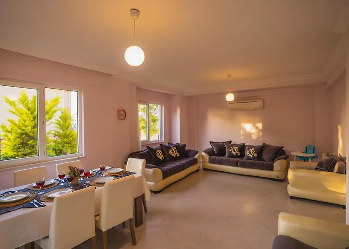 Ovacikta 6 Kisilik Oezel Havuzlu Royal 2 Villa Fethiye